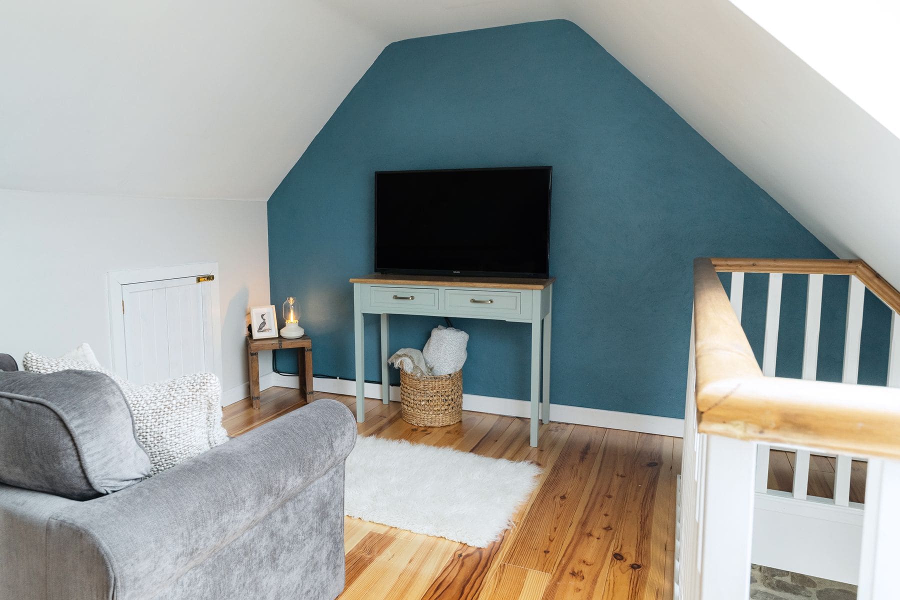 15-Ocean-Blue-Interior-First-Floor-TV-Room-01